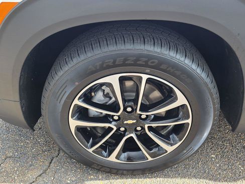 Used 2025 Chevrolet TrailBlazer LT FWD image 30