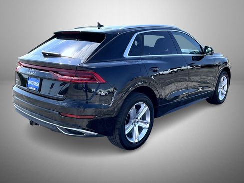 Used 2019 Audi Q8 Premium image 5