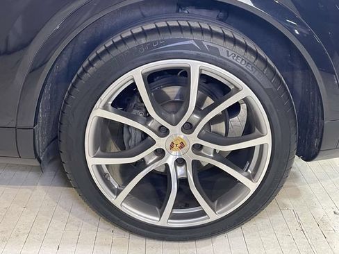 Used 2019 Porsche Cayenne S AWD/4WD image 13