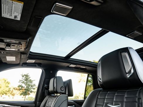 Used 2023 Cadillac Escalade V image 36