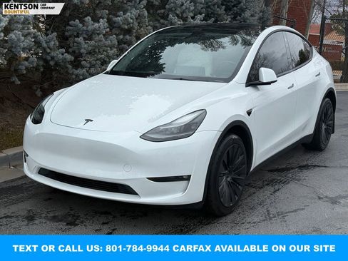 Used 2023 Tesla Model Y Long Range image 3