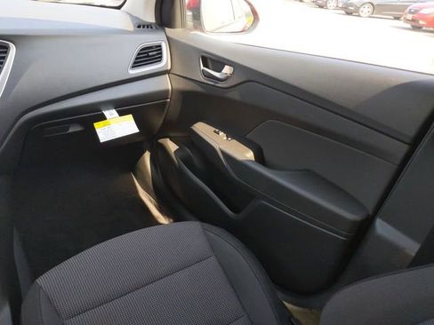 Used 2019 Hyundai Accent SE FWD image 15