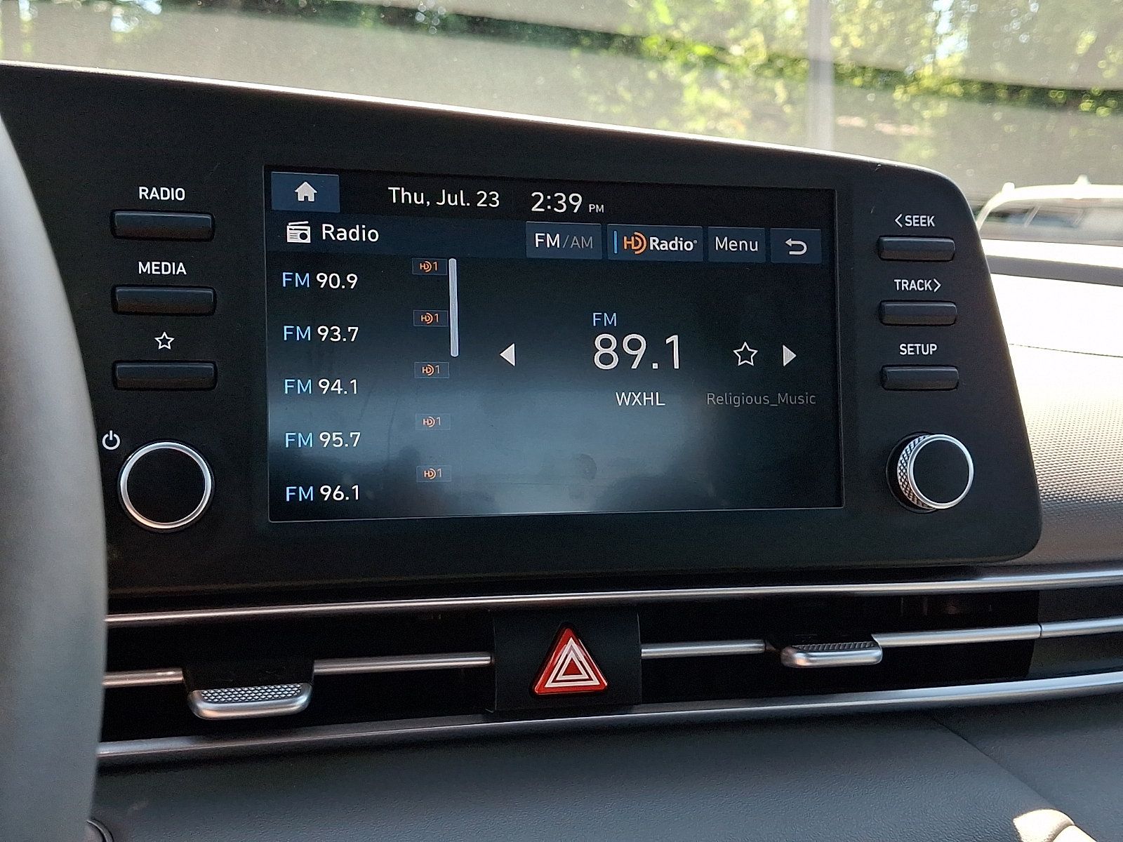 Certified 2025 Hyundai Elantra Sport FWD image 16