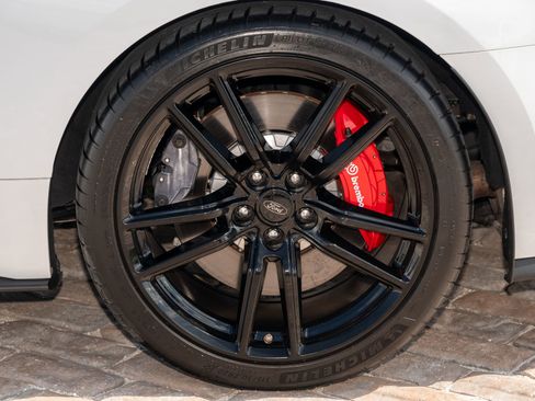 Used 2022 Ford Mustang Shelby GT500 w/ Technology Package image 36