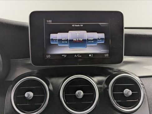 Used 2019 Mercedes-Benz GLC 300 image 31