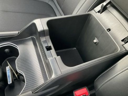 Used 2025 Jeep Grand Cherokee Laredo X image 33