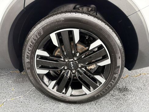 Used 2025 Kia Telluride SX Prestige AWD/4WD image 18