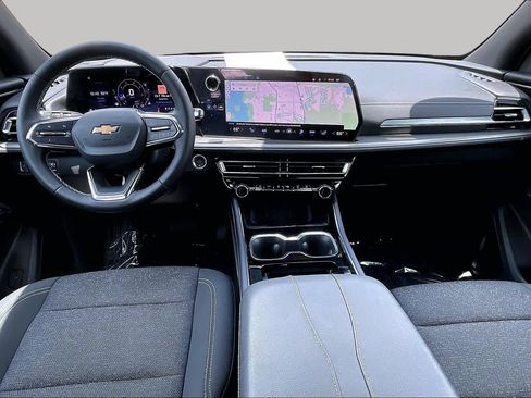Used 2024 Chevrolet Traverse LT FWD image 15
