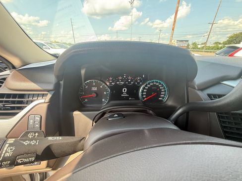 Used 2017 Chevrolet Suburban Premier AWD/4WD image 17