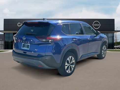 Used 2023 Nissan Rogue SV image 5