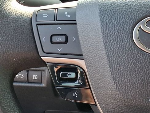 Used 2025 Toyota Camry LE FWD image 20