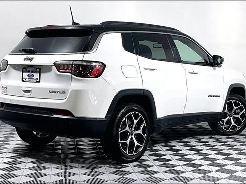 Used 2025 Jeep Compass Limited AWD/4WD image 12