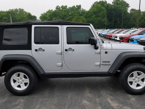Used 2016 Jeep Wrangler Unlimited Sport w/ Quick Order Package 24S AWD/4WD image 7