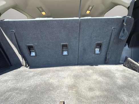 Used 2022 Subaru Ascent Limited image 16