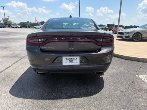 Used 2023 Dodge Charger SXT RWD image 6