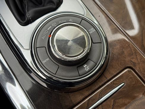 Used 2018 INFINITI QX80 4WD w/ Deluxe Technology Package image 34