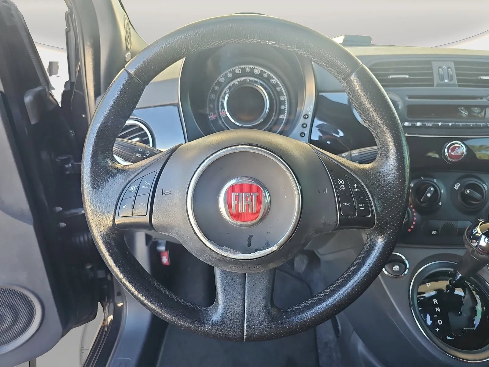 Used 2013 FIAT 500 Sport w/ Beats Audio Pkg FWD image 9