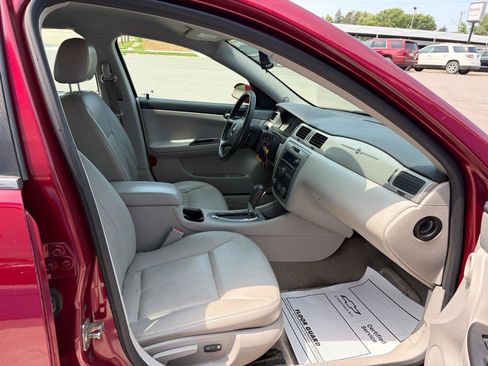 Used 2008 Chevrolet Impala LT w/ Luxury Edition Package FWD image 12
