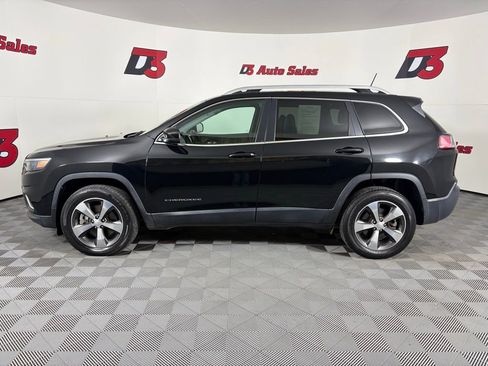 Used 2019 Jeep Cherokee Limited image 3