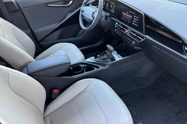 New 2026 Kia Niro EX FWD image 19