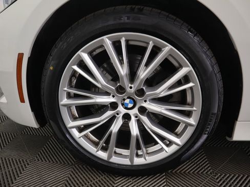 Certified 2023 BMW 330i 330i w/ Driving Assistance Package image 31