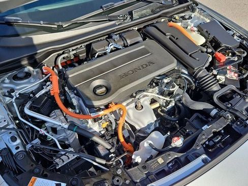 Used 2025 Honda Civic Sport Touring image 31