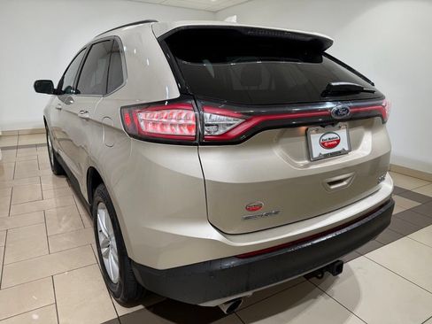 Used 2017 Ford Edge SEL w/ Equipment Group 201A AWD/4WD image 3