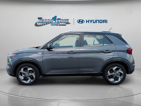 Used 2025 Hyundai Venue Limited FWD image 5