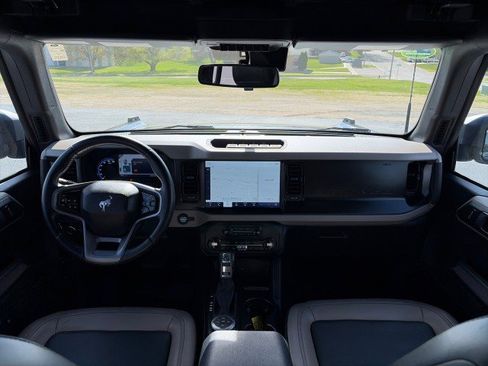 Used 2023 Ford Bronco Wildtrak AWD/4WD image 25