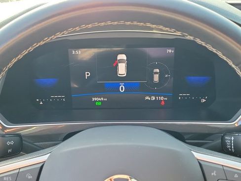 Certified 2023 Volkswagen Tiguan SE R-Line FWD image 21