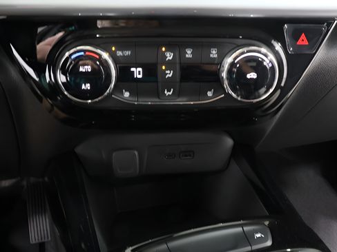 New 2026 Chevrolet Trax LT w/ Driver Confidence Package FWD image 10