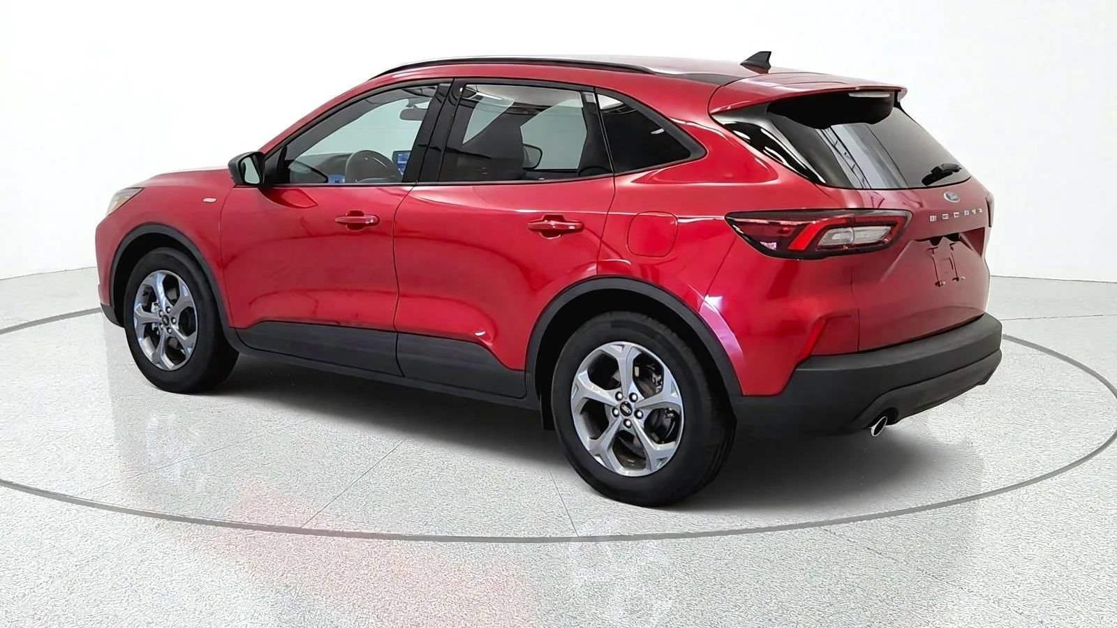 Used 2025 Ford Escape ST-Line FWD image 6