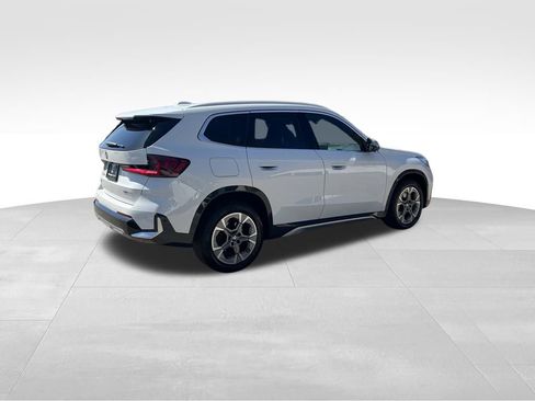 Used 2023 BMW X1 xDrive28i image 5