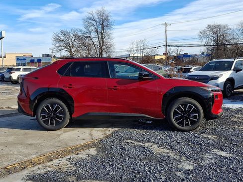 New 2026 Subaru Solterra Premium image 7