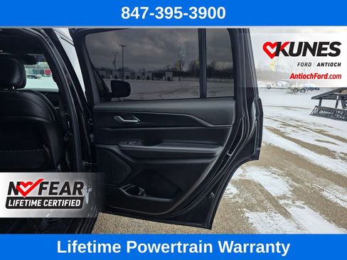 Used 2024 Jeep Grand Cherokee L Altitude image 26