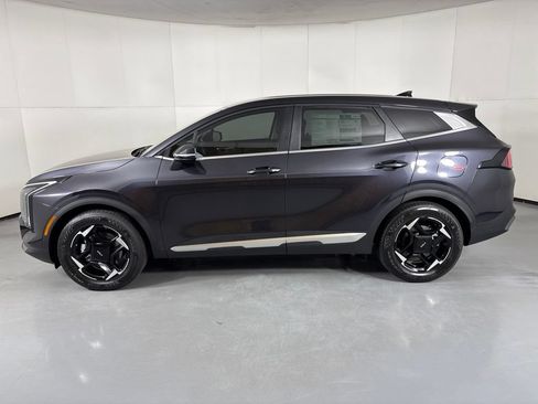 New 2026 Kia Sportage EX FWD image 5
