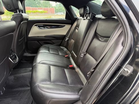 Used 2014 Cadillac XTS Platinum FWD image 17