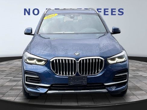 Used 2022 BMW X5 xDrive40i w/ Premium Package image 2