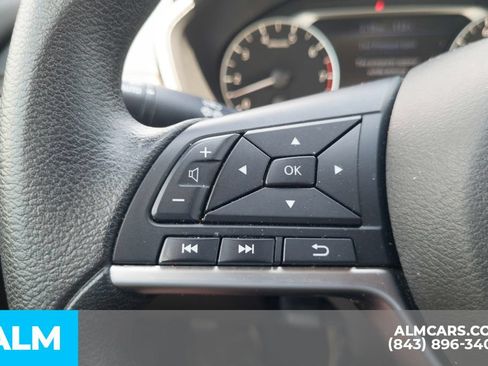 Used 2024 Nissan Altima 2.5 SV FWD image 11