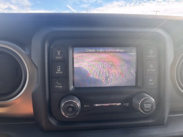 Used 2018 Jeep Wrangler Sport AWD/4WD image 18