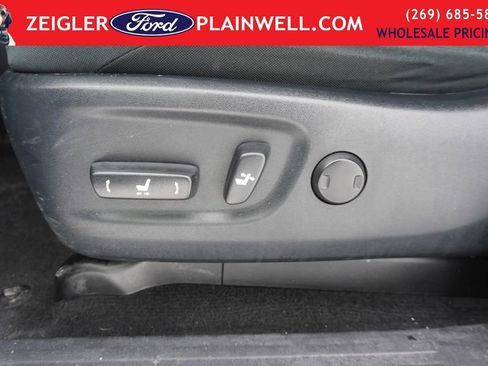 Used 2024 Toyota 4Runner SR5 image 13