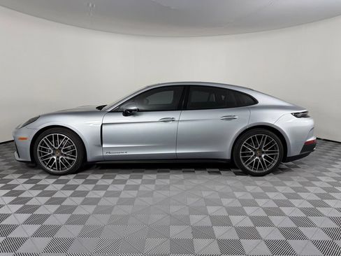 Certified 2024 Porsche Panamera 4 AWD/4WD image 2