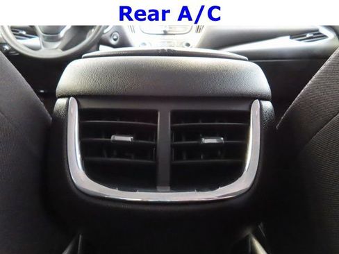 Used 2023 Chevrolet Malibu LT FWD image 31