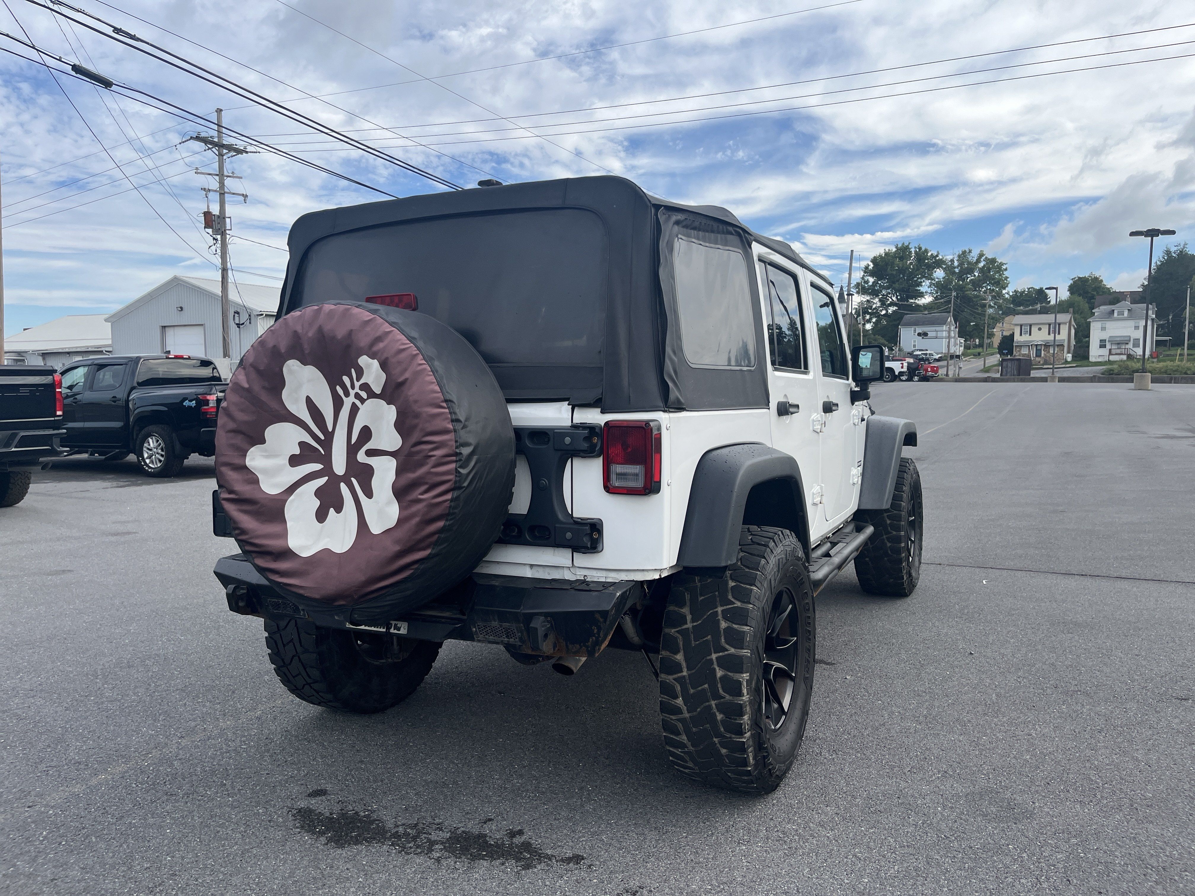 Used 2018 Jeep Wrangler Unlimited Sport S AWD/4WD image 3