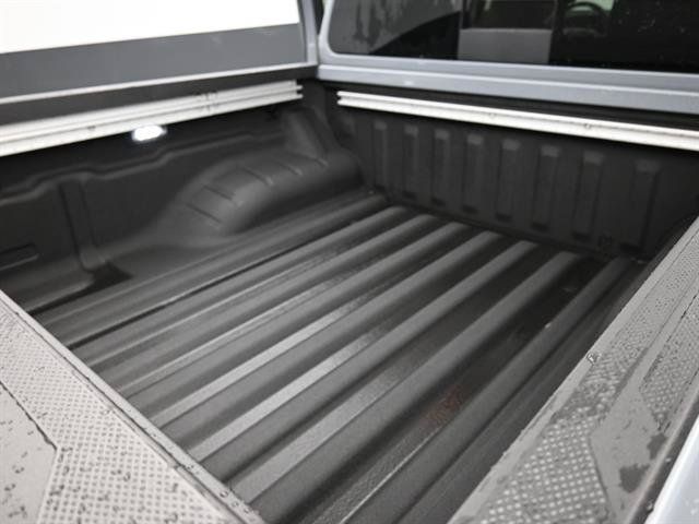 Used 2025 Nissan Frontier PRO-4X w/ Pro Convenience Package AWD/4WD image 14