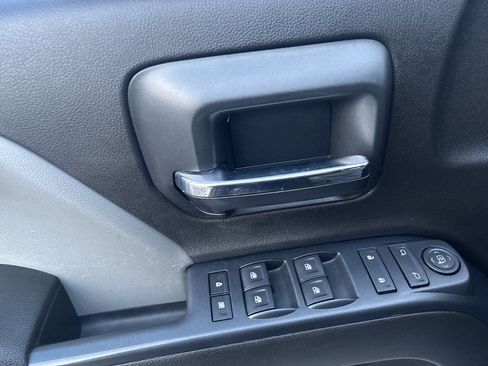 Used 2016 Chevrolet Silverado 1500 Custom w/ Custom Convenience Package image 12