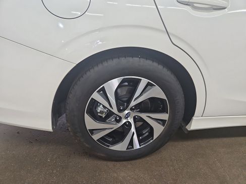 Used 2025 Subaru Legacy Premium AWD/4WD image 21