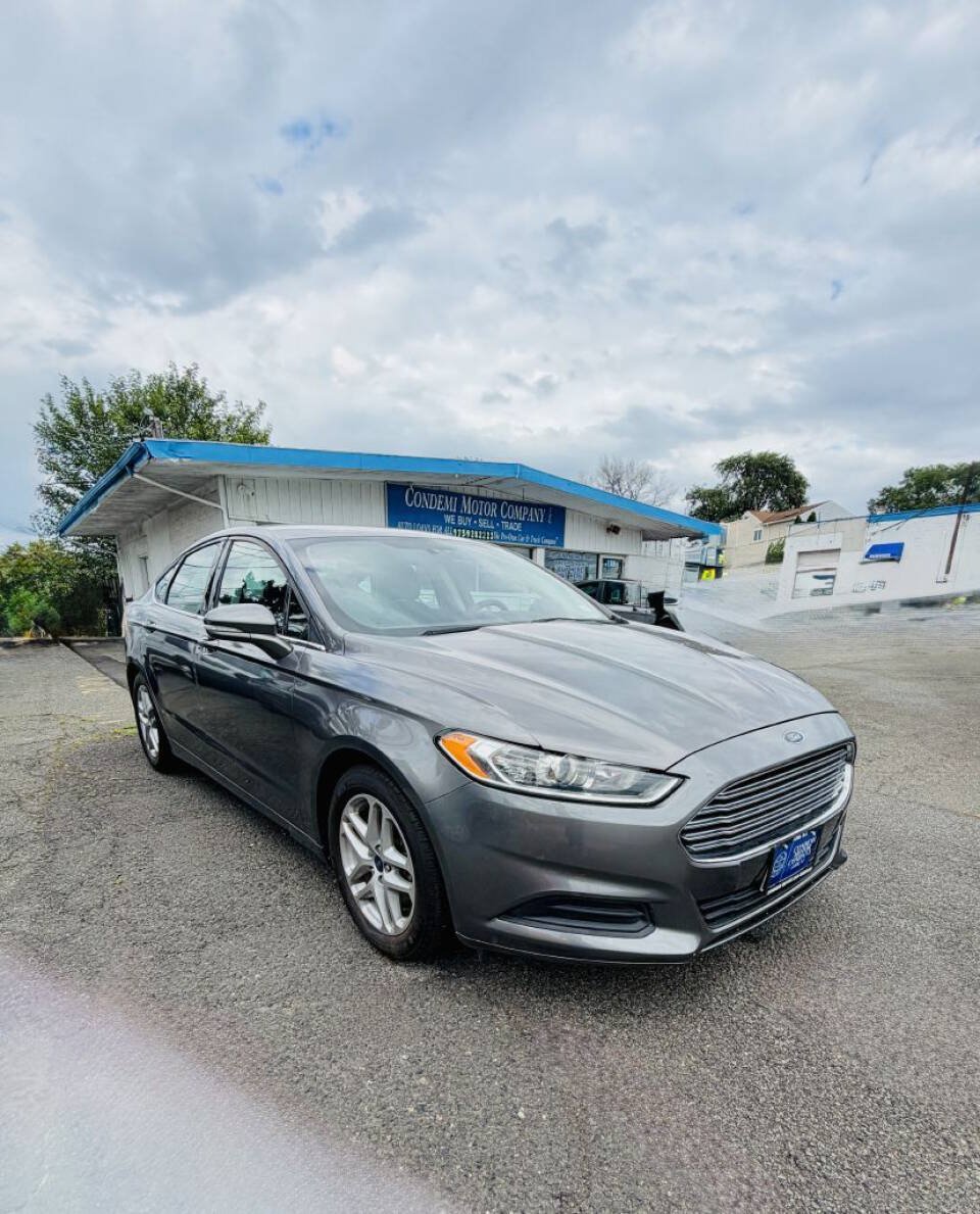 Used 2014 Ford Fusion SE FWD image 5