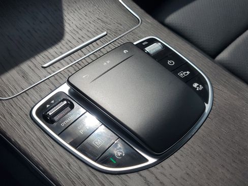 Used 2022 Mercedes-Benz GLC 300 image 33