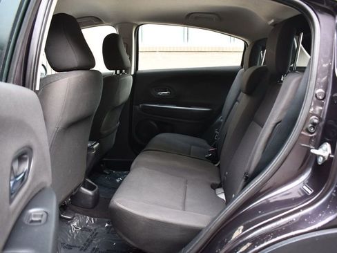 Used 2018 Honda HR-V LX image 38